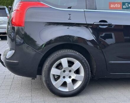 Пежо 5008 2012 у Стрые на Automoto.ua Чорний Пежо 5008, об'ємом двигуна 1.6 л та пробігом 225 тис. км за 7999 $, фото 56 на Automoto.ua