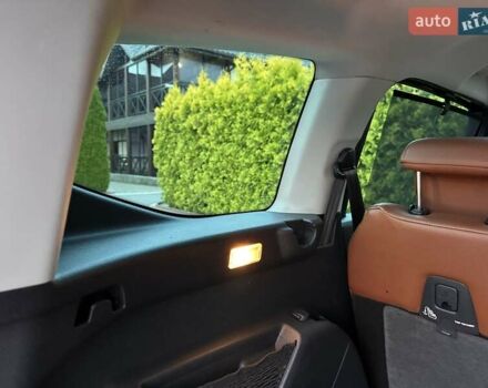 Пежо 5008 2012 у Стрые на Automoto.ua Чорний Пежо 5008, об'ємом двигуна 1.6 л та пробігом 225 тис. км за 7999 $, фото 43 на Automoto.ua