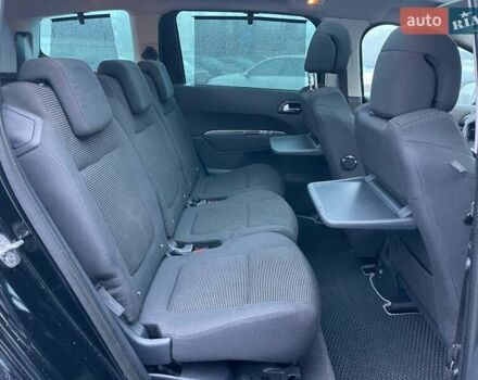 Черный Пежо 5008, объемом двигателя 1.6 л и пробегом 237 тыс. км за 8990 $, фото 11 на Automoto.ua