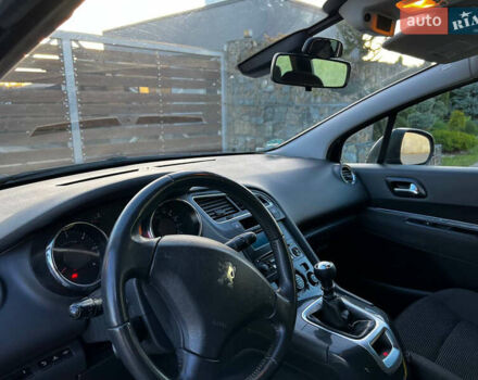 Черный Пежо 5008, объемом двигателя 1.6 л и пробегом 250 тыс. км за 7799 $, фото 23 на Automoto.ua
