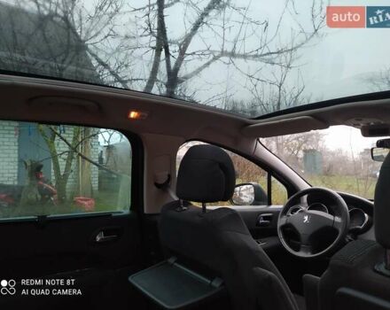 Черный Пежо 5008, объемом двигателя 1.6 л и пробегом 235 тыс. км за 8950 $, фото 13 на Automoto.ua