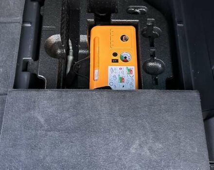 Пежо 5008 2012 у Стрые на Automoto.ua Чорний Пежо 5008, об'ємом двигуна 1.6 л та пробігом 225 тис. км за 7999 $, фото 115 на Automoto.ua