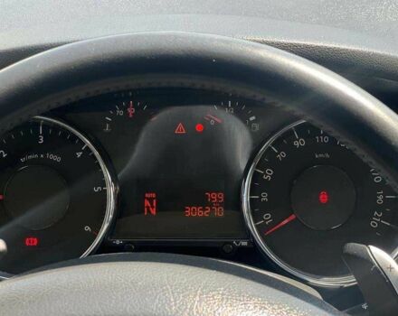 Чорний Пежо 5008, об'ємом двигуна 1.6 л та пробігом 306 тис. км за 9000 $, фото 13 на Automoto.ua