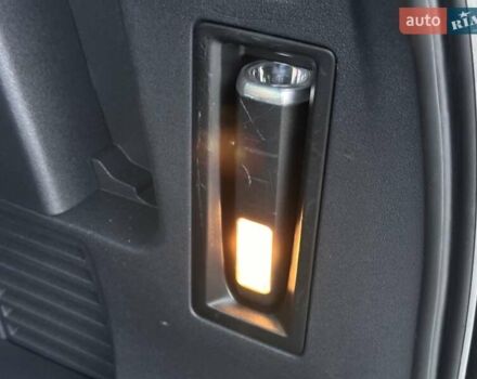 Пежо 5008 2012 у Стрые на Automoto.ua Чорний Пежо 5008, об'ємом двигуна 1.6 л та пробігом 225 тис. км за 7999 $, фото 41 на Automoto.ua