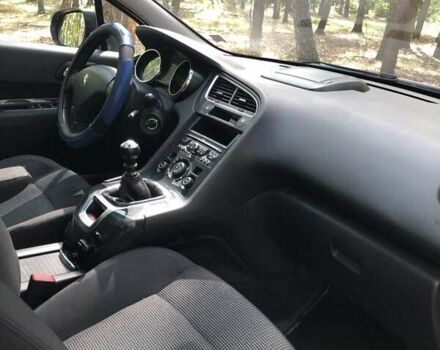 Чорний Пежо 5008, об'ємом двигуна 1.6 л та пробігом 275 тис. км за 6999 $, фото 10 на Automoto.ua