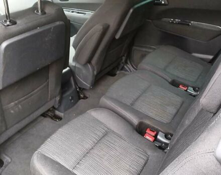 Черный Пежо 5008, объемом двигателя 1.6 л и пробегом 145 тыс. км за 6200 $, фото 7 на Automoto.ua