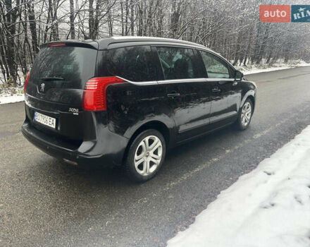 Черный Пежо 5008, объемом двигателя 1.6 л и пробегом 268 тыс. км за 9200 $, фото 5 на Automoto.ua