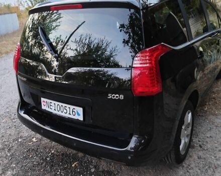 Чорний Пежо 5008, об'ємом двигуна 1.6 л та пробігом 210 тис. км за 7200 $, фото 4 на Automoto.ua