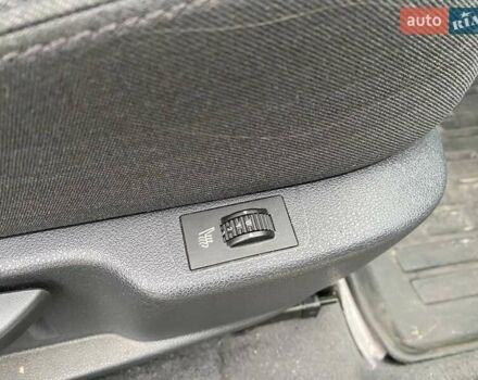 Черный Пежо 5008, объемом двигателя 2 л и пробегом 240 тыс. км за 11600 $, фото 25 на Automoto.ua