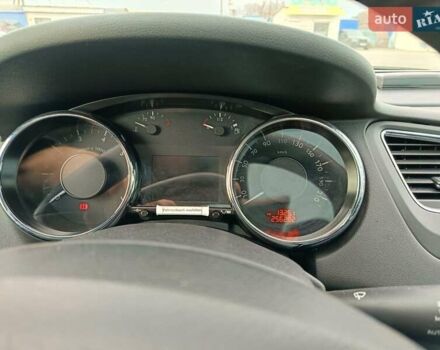 Черный Пежо 5008, объемом двигателя 1.6 л и пробегом 256 тыс. км за 10100 $, фото 13 на Automoto.ua