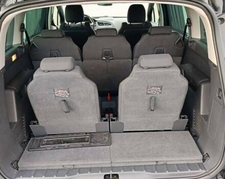 Черный Пежо 5008, объемом двигателя 1.6 л и пробегом 256 тыс. км за 10100 $, фото 6 на Automoto.ua