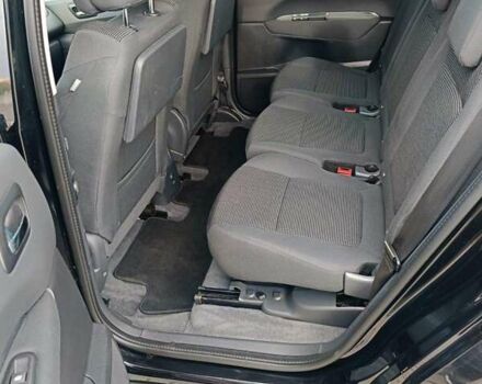 Черный Пежо 5008, объемом двигателя 1.6 л и пробегом 256 тыс. км за 10100 $, фото 4 на Automoto.ua