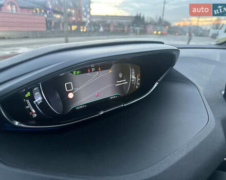 Черный Пежо 5008, объемом двигателя 1.5 л и пробегом 140 тыс. км за 23499 $, фото 32 на Automoto.ua