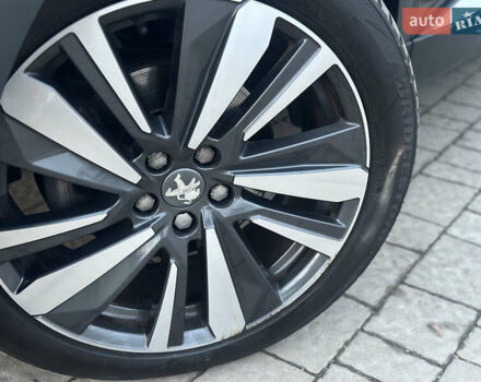 Черный Пежо 5008, объемом двигателя 1.5 л и пробегом 140 тыс. км за 23499 $, фото 3 на Automoto.ua