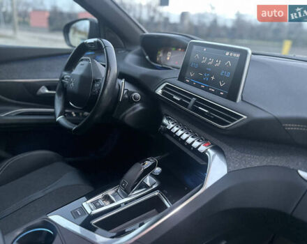 Черный Пежо 5008, объемом двигателя 1.5 л и пробегом 140 тыс. км за 23499 $, фото 13 на Automoto.ua