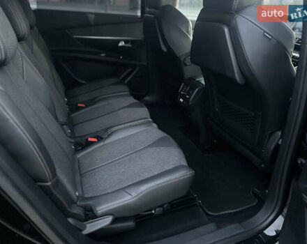 Черный Пежо 5008, объемом двигателя 1.5 л и пробегом 140 тыс. км за 23499 $, фото 14 на Automoto.ua