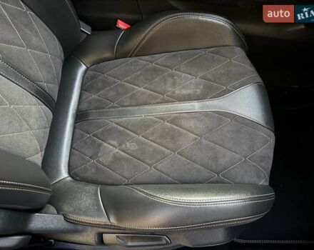 Черный Пежо 5008, объемом двигателя 2 л и пробегом 188 тыс. км за 24900 $, фото 97 на Automoto.ua