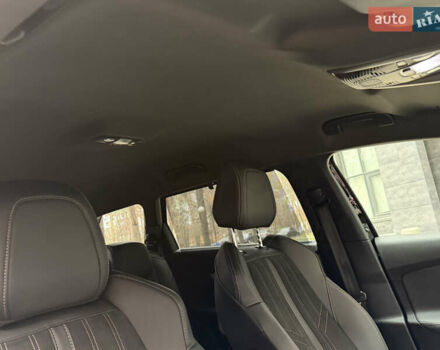Чорний Пежо 5008, об'ємом двигуна 1.5 л та пробігом 195 тис. км за 24700 $, фото 45 на Automoto.ua