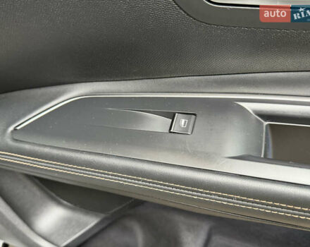 Чорний Пежо 5008, об'ємом двигуна 1.5 л та пробігом 195 тис. км за 24700 $, фото 47 на Automoto.ua