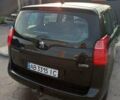 Черный Пежо 5008, объемом двигателя 1.6 л и пробегом 264 тыс. км за 6100 $, фото 4 на Automoto.ua