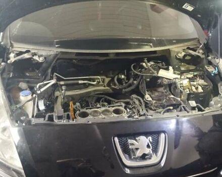 Чорний Пежо 5008, об'ємом двигуна 1.6 л та пробігом 235 тис. км за 7500 $, фото 12 на Automoto.ua