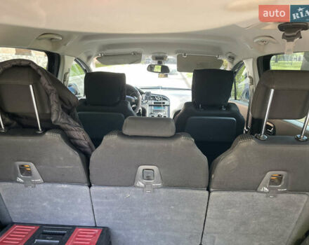 Черный Пежо 5008, объемом двигателя 1.56 л и пробегом 272 тыс. км за 8200 $, фото 9 на Automoto.ua