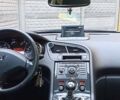 Чорний Пежо 5008, об'ємом двигуна 2 л та пробігом 250 тис. км за 8500 $, фото 6 на Automoto.ua