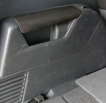 Чорний Пежо 5008, об'ємом двигуна 2 л та пробігом 250 тис. км за 8500 $, фото 11 на Automoto.ua