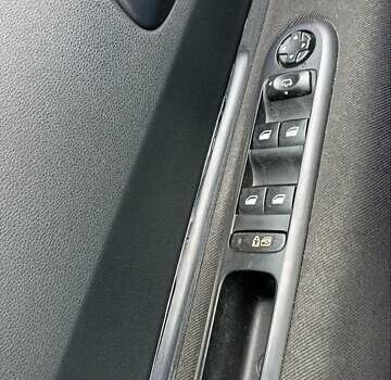 Чорний Пежо 5008, об'ємом двигуна 2 л та пробігом 250 тис. км за 8500 $, фото 23 на Automoto.ua