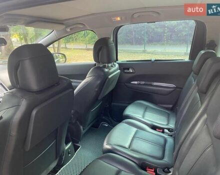 Чорний Пежо 5008, об'ємом двигуна 2 л та пробігом 241 тис. км за 7500 $, фото 9 на Automoto.ua