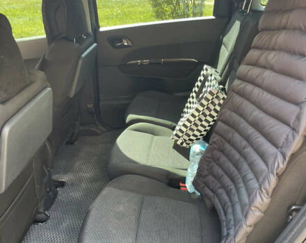 Черный Пежо 5008, объемом двигателя 1.56 л и пробегом 272 тыс. км за 8200 $, фото 12 на Automoto.ua