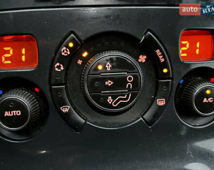 Чорний Пежо 5008, об'ємом двигуна 1.6 л та пробігом 242 тис. км за 6200 $, фото 25 на Automoto.ua