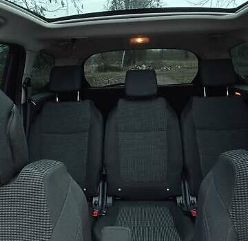 Чорний Пежо 5008, об'ємом двигуна 2 л та пробігом 250 тис. км за 8500 $, фото 9 на Automoto.ua