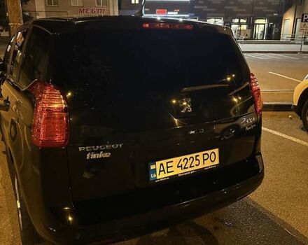 Черный Пежо 5008, объемом двигателя 1.6 л и пробегом 147 тыс. км за 8500 $, фото 3 на Automoto.ua
