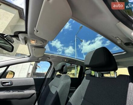 Чорний Пежо 5008, об'ємом двигуна 2 л та пробігом 221 тис. км за 9300 $, фото 12 на Automoto.ua