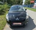 Чорний Пежо 5008, об'ємом двигуна 2 л та пробігом 221 тис. км за 9300 $, фото 7 на Automoto.ua