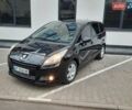 Черный Пежо 5008, объемом двигателя 2 л и пробегом 303 тыс. км за 5700 $, фото 1 на Automoto.ua