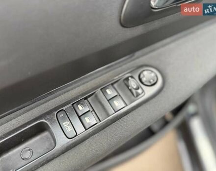 Чорний Пежо 5008, об'ємом двигуна 1.6 л та пробігом 236 тис. км за 7990 $, фото 14 на Automoto.ua