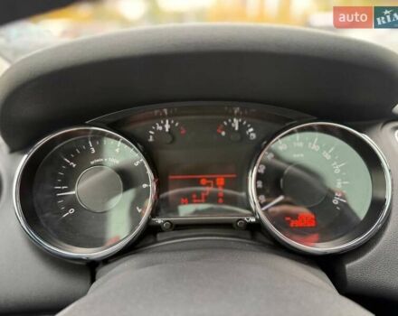 Чорний Пежо 5008, об'ємом двигуна 1.6 л та пробігом 236 тис. км за 7990 $, фото 17 на Automoto.ua