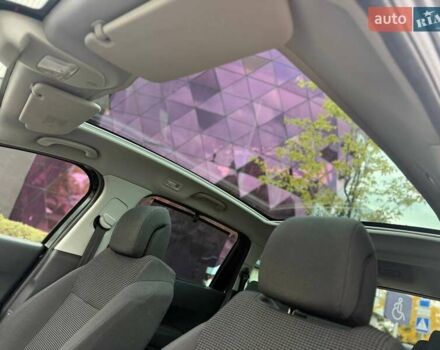 Чорний Пежо 5008, об'ємом двигуна 1.6 л та пробігом 236 тис. км за 7990 $, фото 13 на Automoto.ua