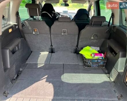 Чорний Пежо 5008, об'ємом двигуна 1.56 л та пробігом 187 тис. км за 9600 $, фото 19 на Automoto.ua