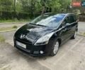 Чорний Пежо 5008, об'ємом двигуна 1.6 л та пробігом 242 тис. км за 9800 $, фото 1 на Automoto.ua