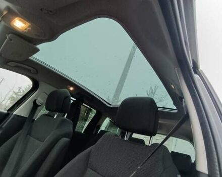 Чорний Пежо 5008, об'ємом двигуна 1.6 л та пробігом 206 тис. км за 7200 $, фото 12 на Automoto.ua