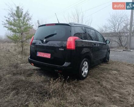 Чорний Пежо 5008, об'ємом двигуна 1.6 л та пробігом 206 тис. км за 7200 $, фото 6 на Automoto.ua