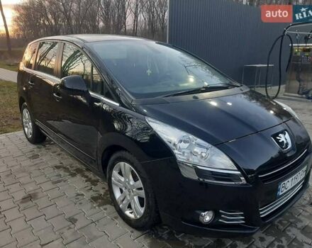 Черный Пежо 5008, объемом двигателя 1.56 л и пробегом 162 тыс. км за 10300 $, фото 5 на Automoto.ua