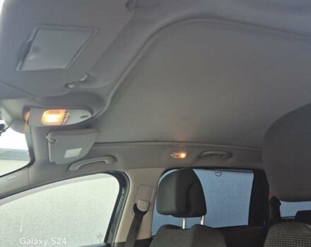 Черный Пежо 5008, объемом двигателя 2 л и пробегом 240 тыс. км за 11500 $, фото 24 на Automoto.ua