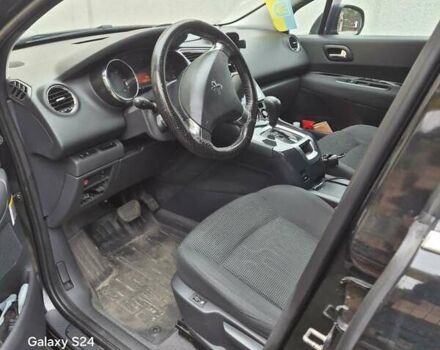 Черный Пежо 5008, объемом двигателя 2 л и пробегом 240 тыс. км за 11500 $, фото 6 на Automoto.ua