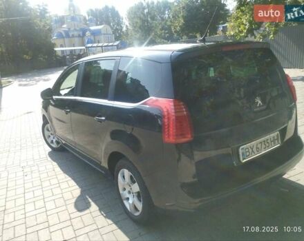 Чорний Пежо 5008, об'ємом двигуна 1.6 л та пробігом 219 тис. км за 9800 $, фото 11 на Automoto.ua