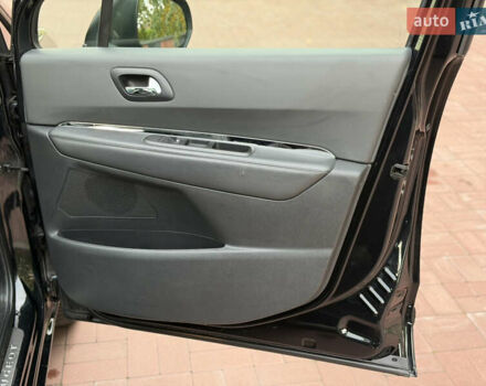 Черный Пежо 5008, объемом двигателя 1.6 л и пробегом 150 тыс. км за 12300 $, фото 22 на Automoto.ua