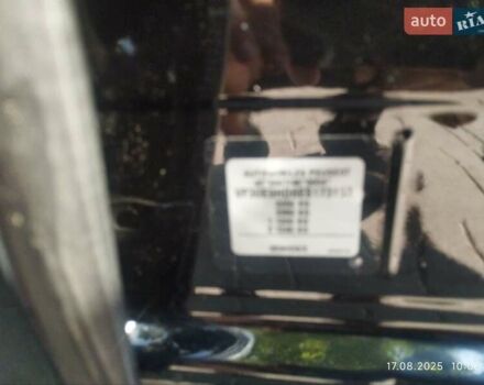 Чорний Пежо 5008, об'ємом двигуна 1.6 л та пробігом 219 тис. км за 9800 $, фото 2 на Automoto.ua